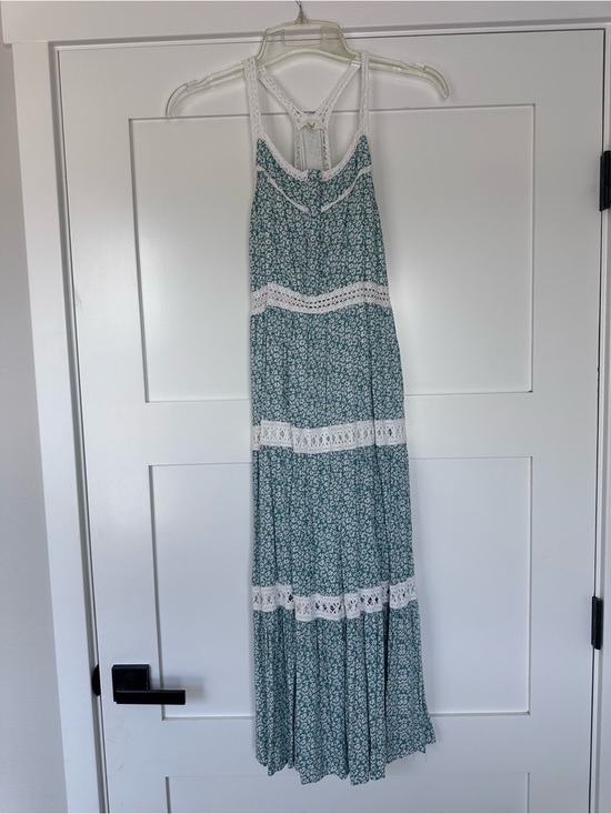 easel Dresses & Skirts - easel Teal Floral Maxi Dress with White Lace